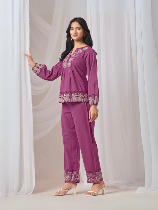 Cotton Flex Top with Coding Dori Embroidery