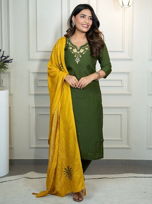 Mahendi Roman Silk Kurti Pant Dupatta Set