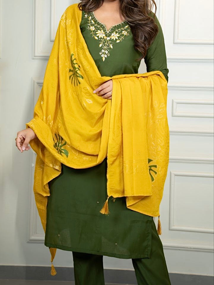 Mahendi Roman Silk Kurti Pant Dupatta Set