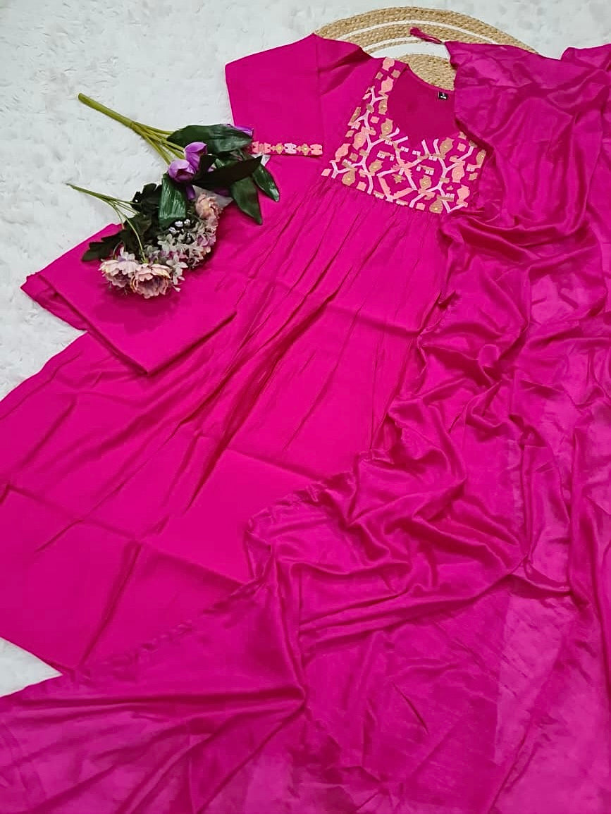 Chhavi Viscose Chanderi Kurti Set with Dupatta